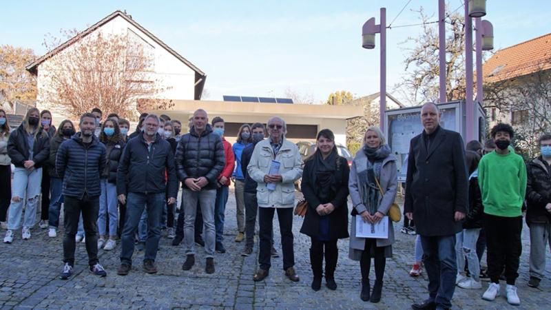 Rund 50 Schüler beteiligen sich an dem Projekt von Ortsheimatpfleger Frahsek.