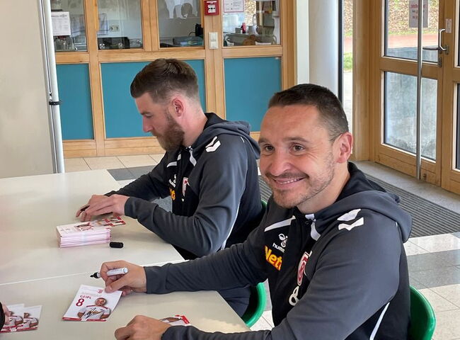 Christian Kühlwetter und Andreas Geipl bei der Autogrammstunde